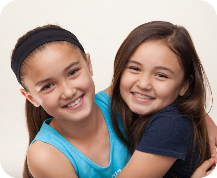 two happy girls at Sheffield and Le Orthodontics